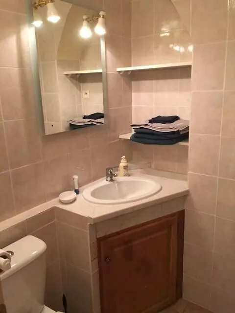 Apartment In Mostuéjouls